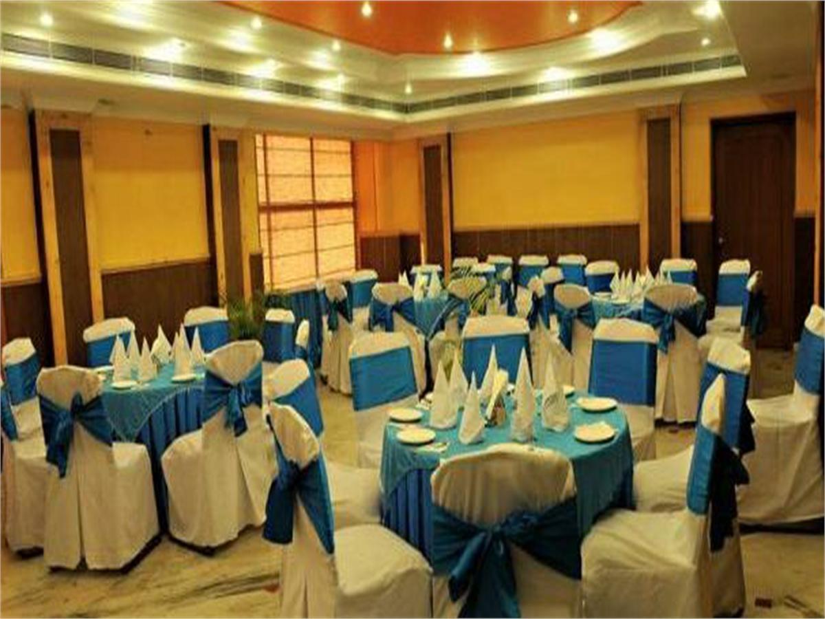 Viceroy Inn Dehradun Ngoại thất bức ảnh